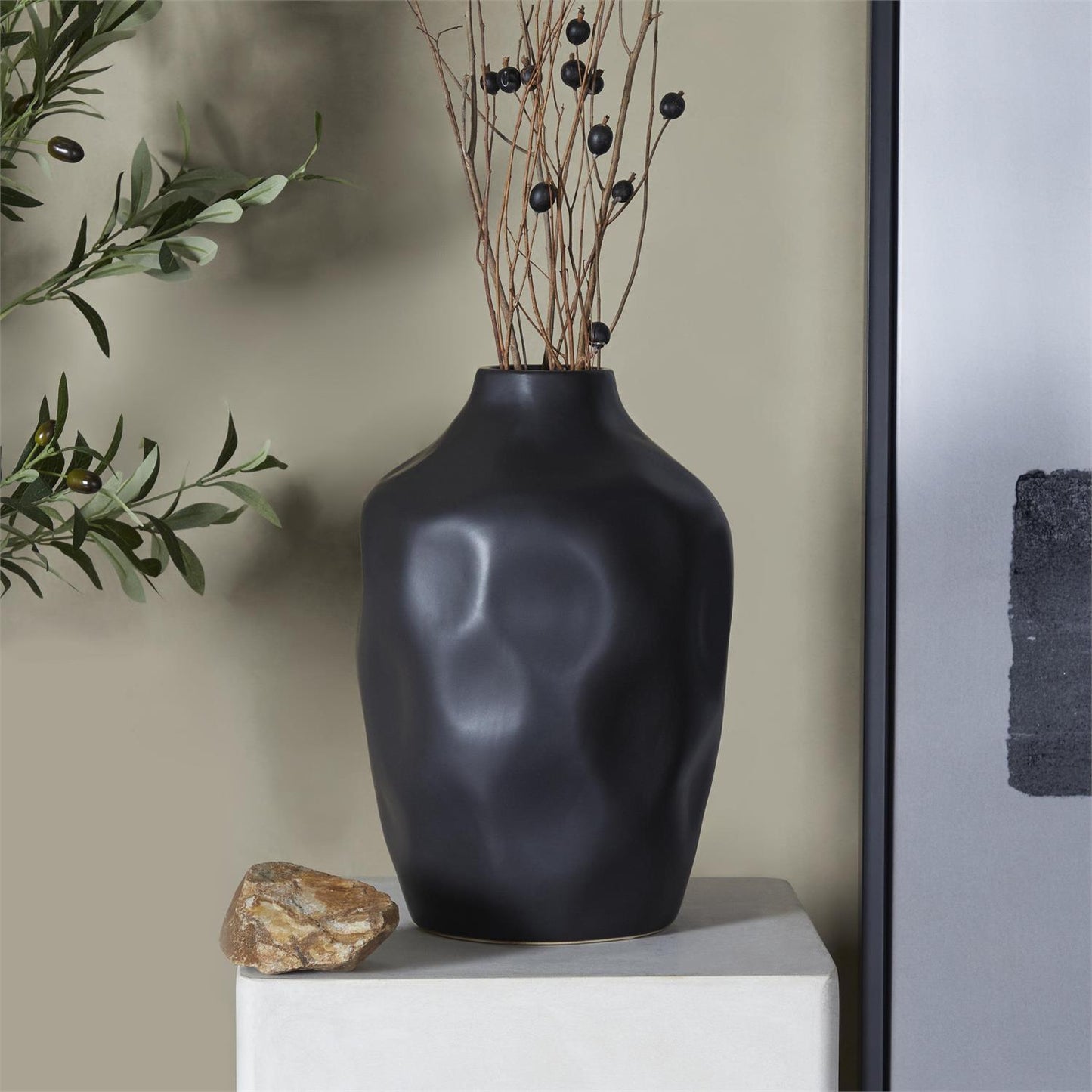 Eve Black Ceramic Vase