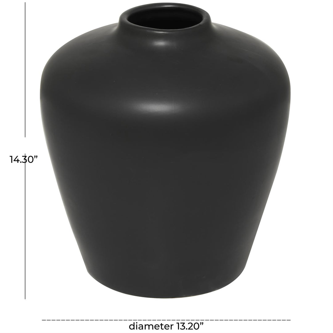 Theo Vase
