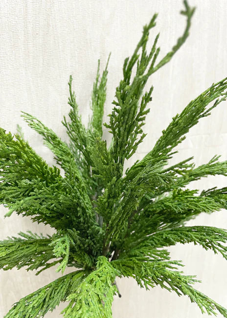 Real Touch Whispy Cedar Bundle