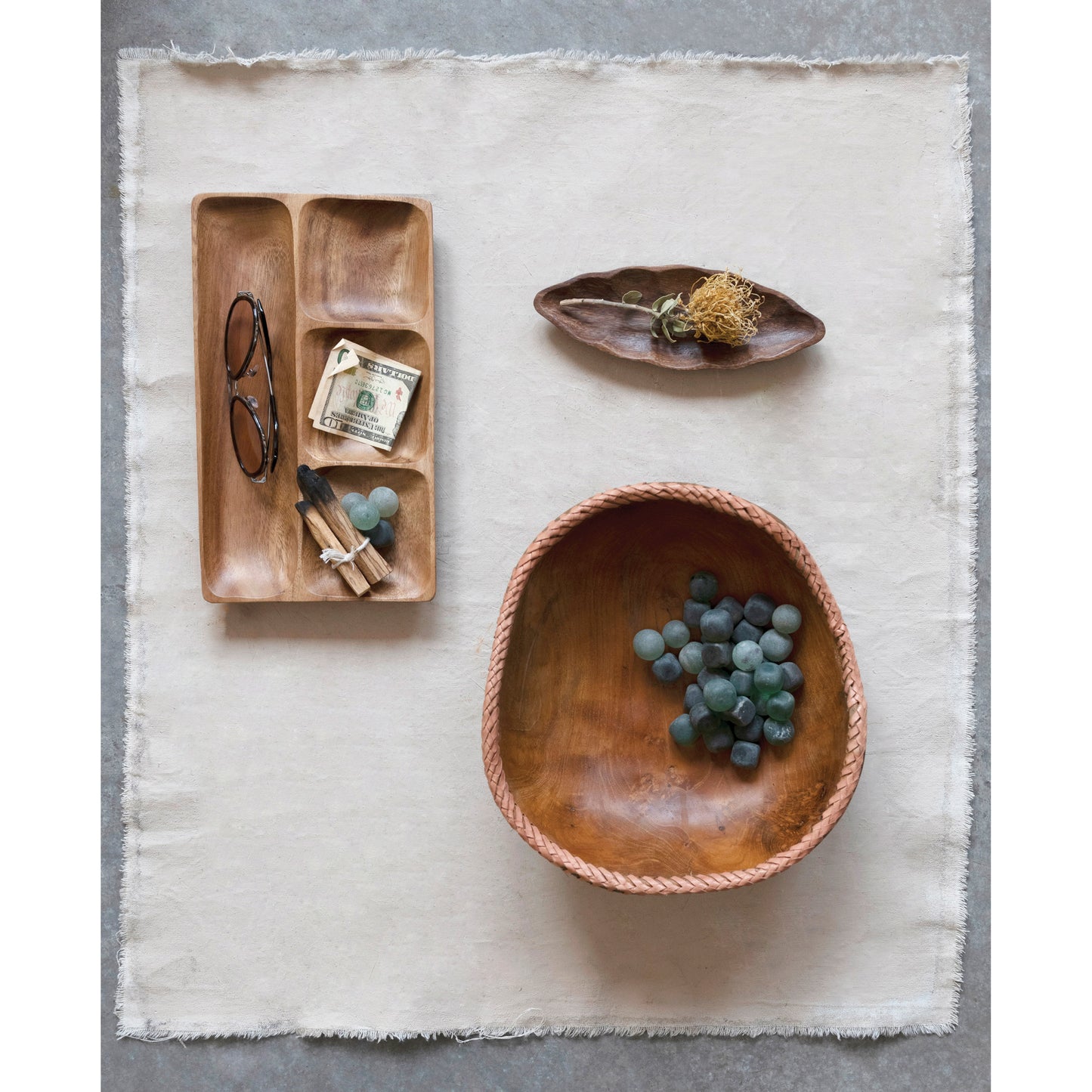 Leaf Shaped Acacia Wood Dish